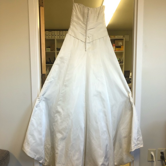 Serenity Bridal Wedding Dress - Picture 2 of 9